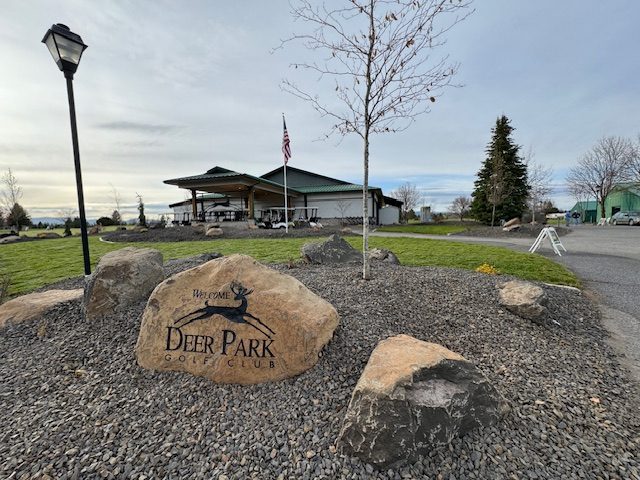 Deer Park Golf Club course view